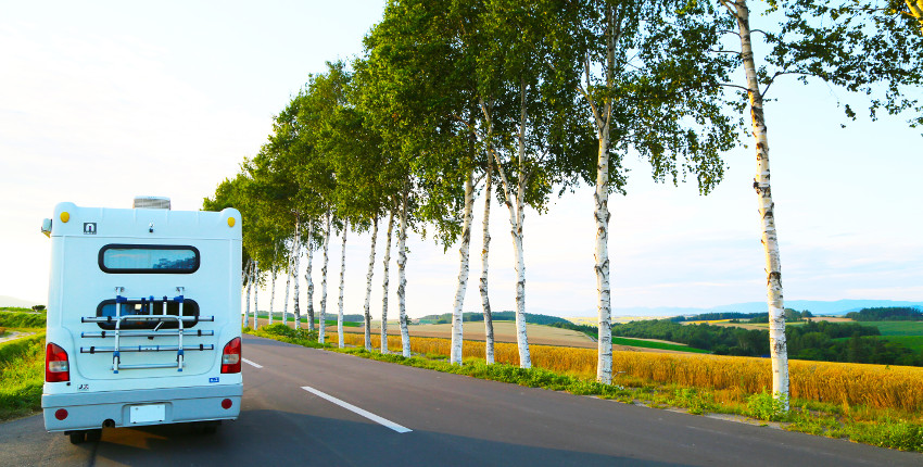 キャンピングカー