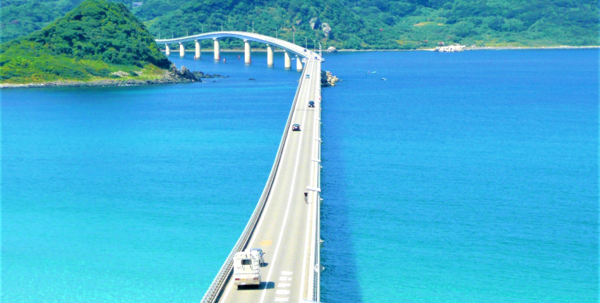 キャンピングカー