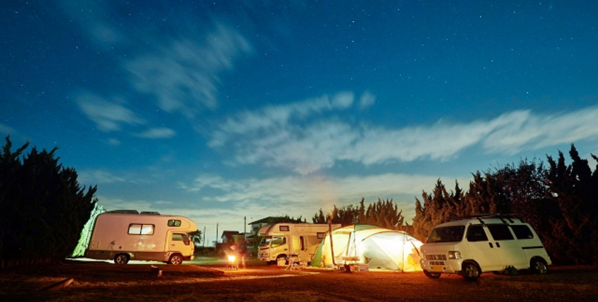 キャンピングカー