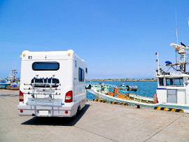 海とキャンピングカー