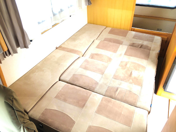 ダイネットベッド