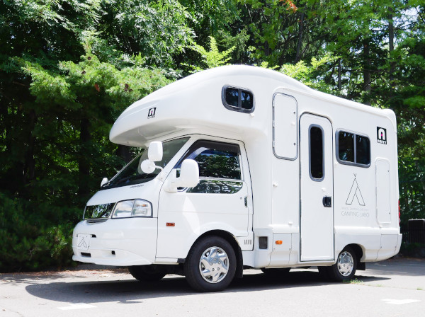 キャンピングカーのAMITYアミティ