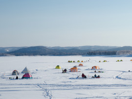 朱鞠内湖わかさぎ釣り