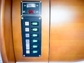 室内電源スイッチパネル