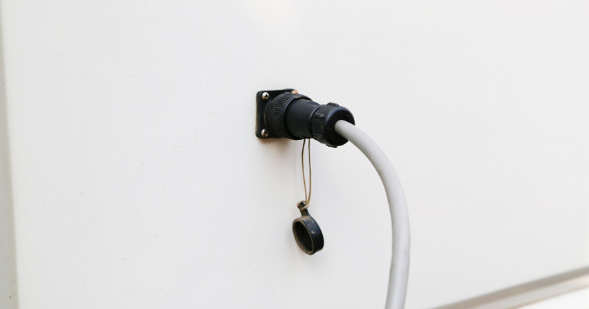 セレンゲティ 外部電源