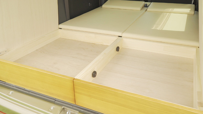 ハイゼットカーゴ ベッド下収納庫