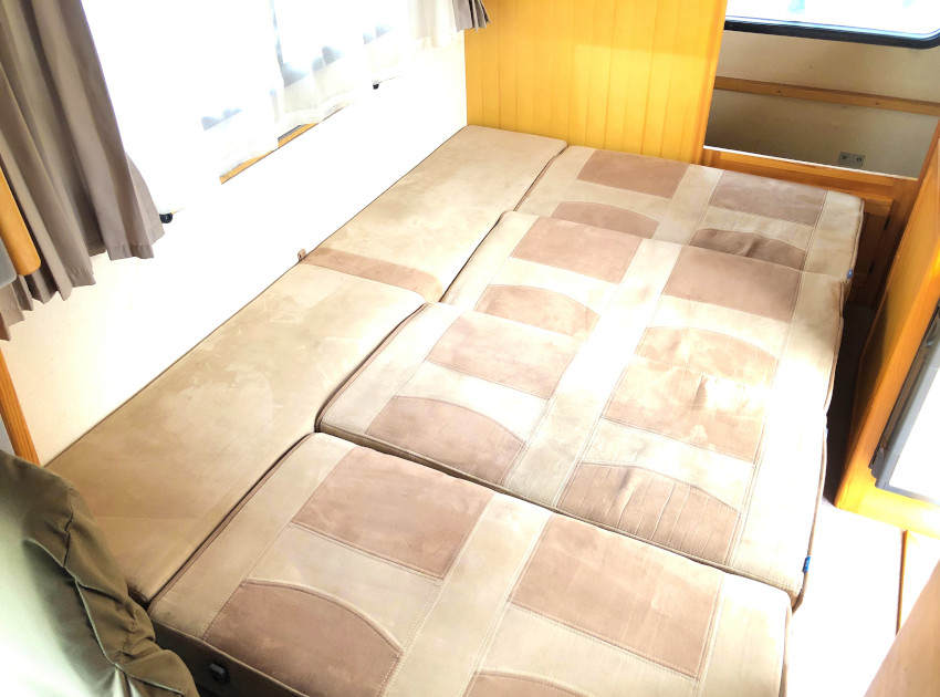 ダイネットベッド展開